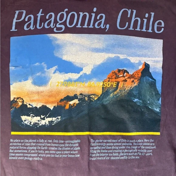 National Geographic Men's Purple Short-Sleeve Nature Graphic Tee - Picture 5 of 5